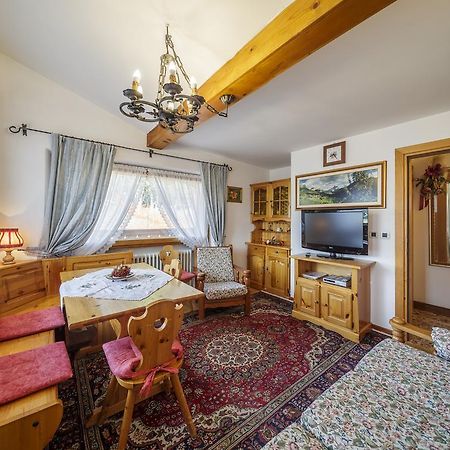 Villa Casanova - Stayincortina Cortina d'Ampezzo Ruang foto