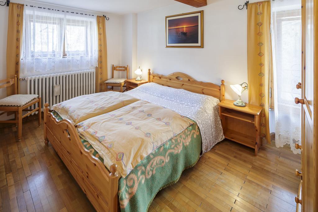 Villa Casanova - Stayincortina Cortina d'Ampezzo Ruang foto