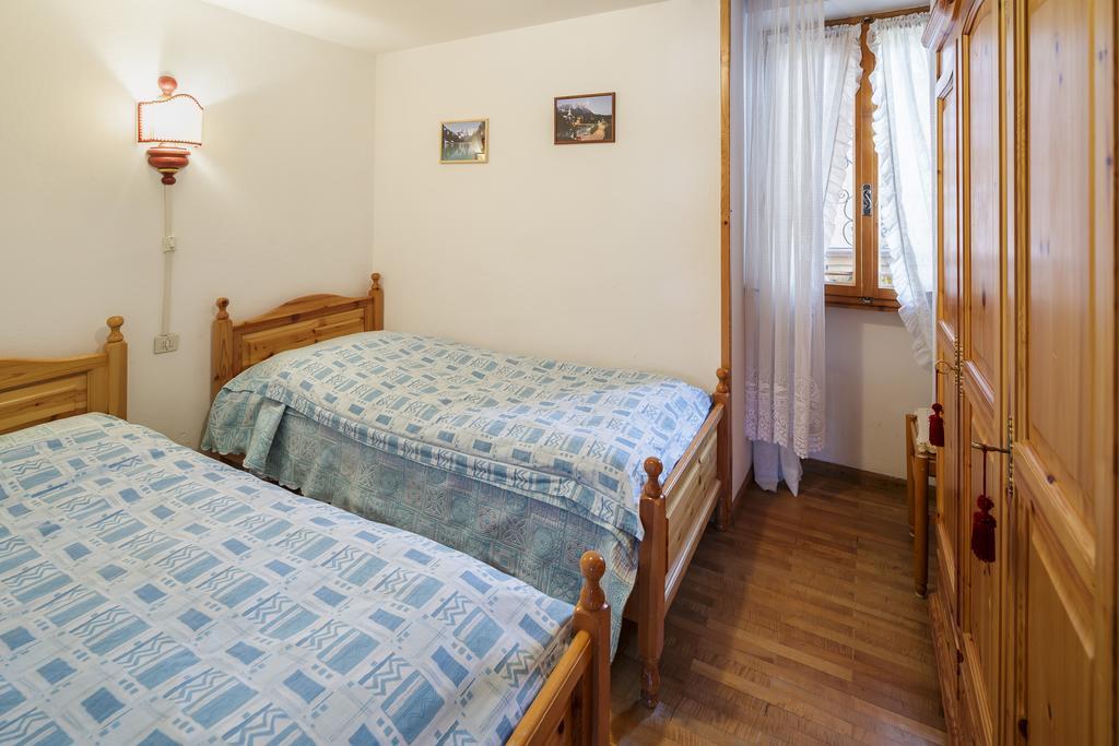 Villa Casanova - Stayincortina Cortina d'Ampezzo Ruang foto