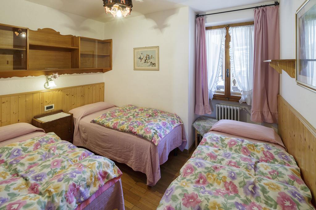 Villa Casanova - Stayincortina Cortina d'Ampezzo Ruang foto