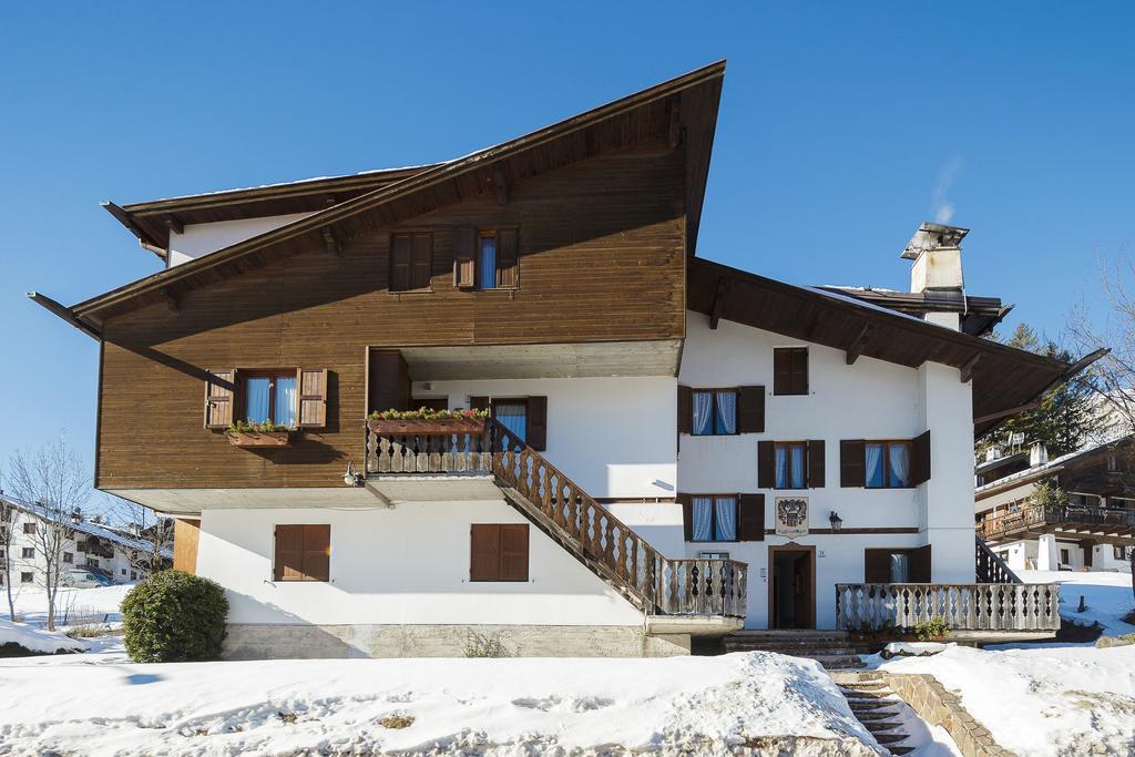 Villa Casanova - Stayincortina Cortina d'Ampezzo Ruang foto