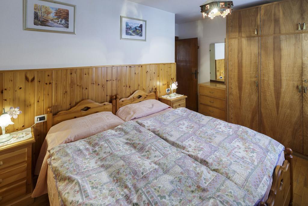Villa Casanova - Stayincortina Cortina d'Ampezzo Ruang foto